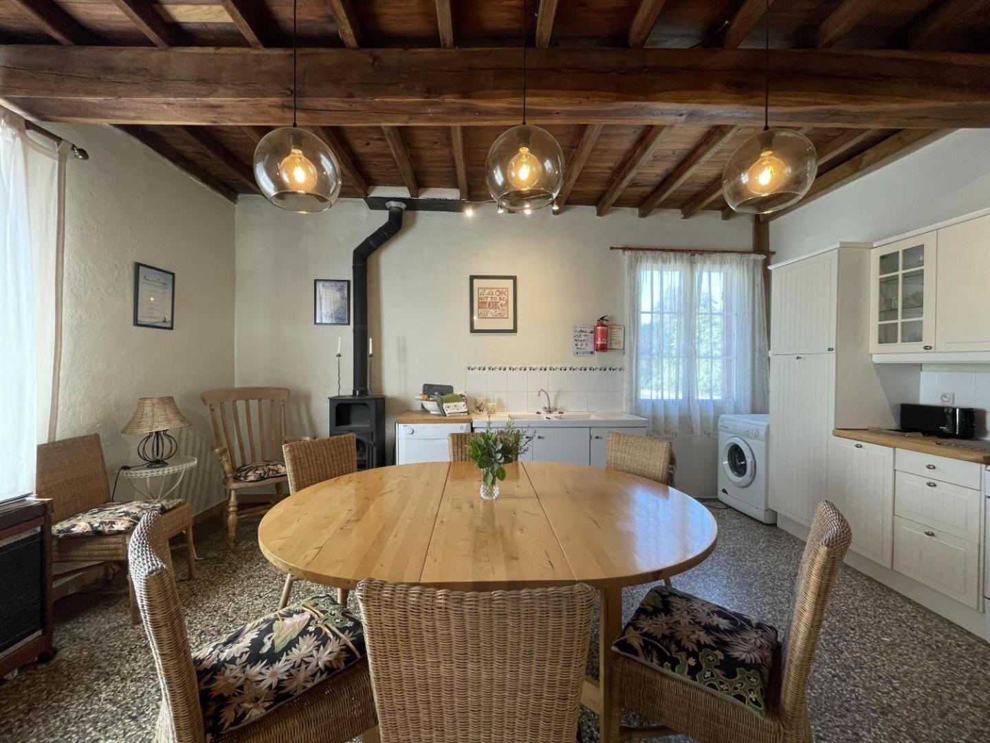 Maison Lajus Bassillon-Vauze ภายนอก รูปภาพ